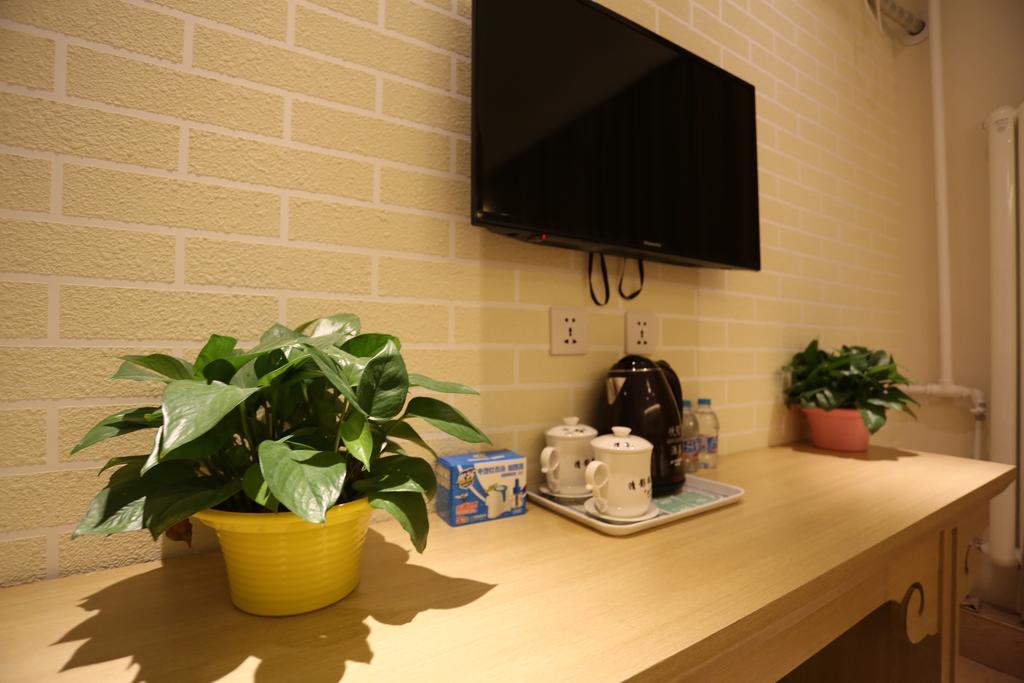 Happy Dragon Alley Hotel: Center Charm With Free Coffee & Tourist Services 酒店